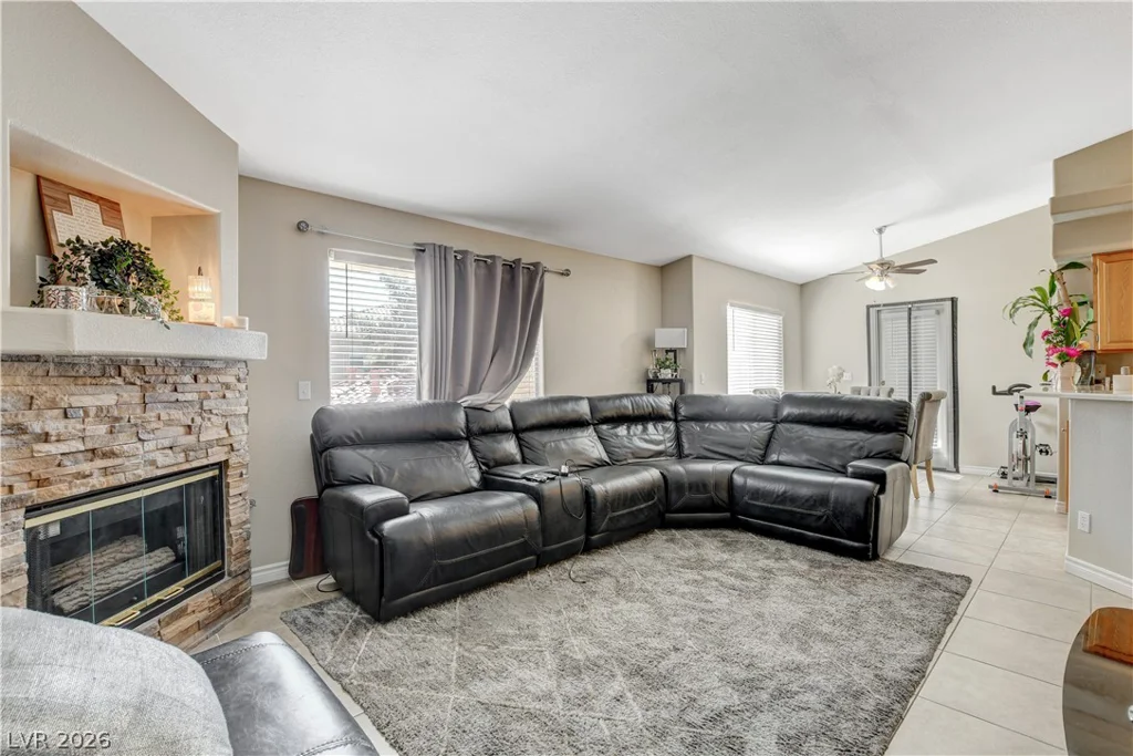 377 Manti, Henderson, NV 89014