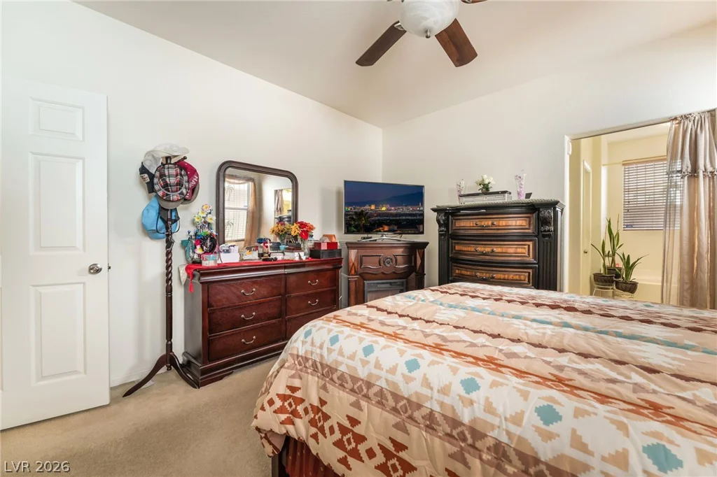 5449 Gold Country, Las Vegas, NV 89122