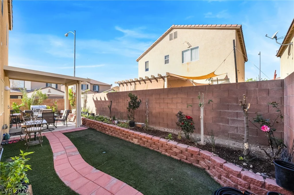 5449 Gold Country, Las Vegas, NV 89122