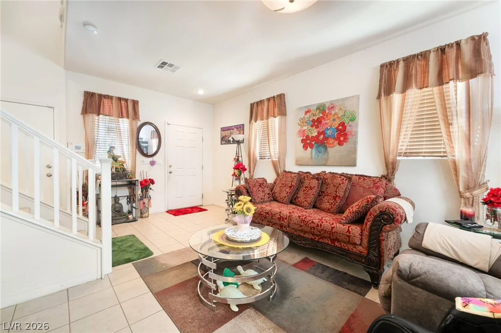 5449 Gold Country, Las Vegas, NV 89122