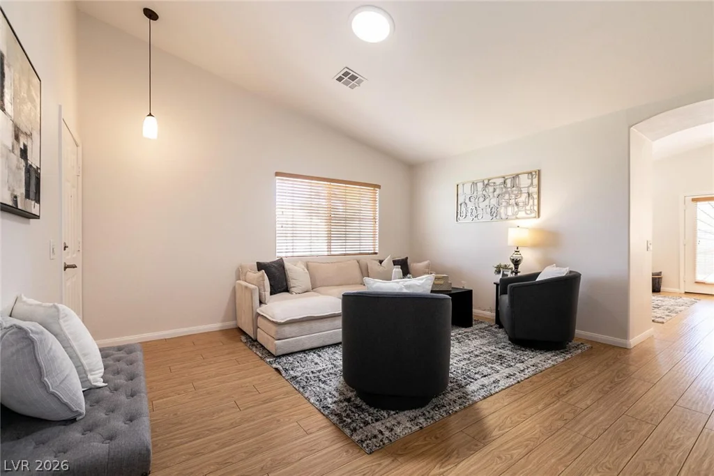 10137 Velvet Dusk, Las Vegas, NV 89144