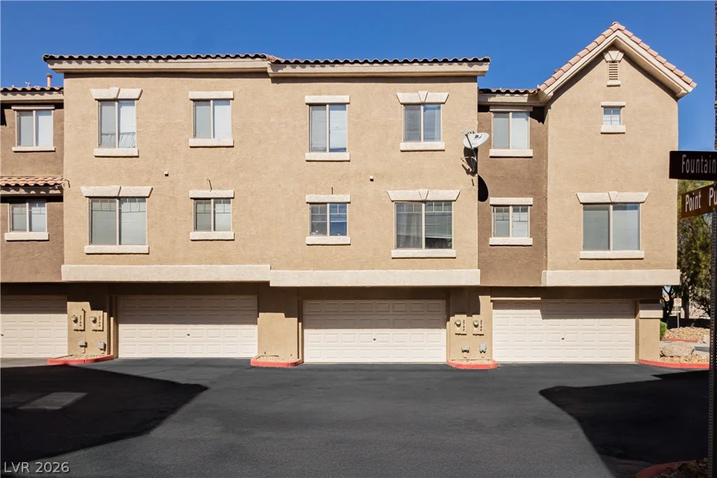 2742 Fountain Vista, Henderson, NV 89074