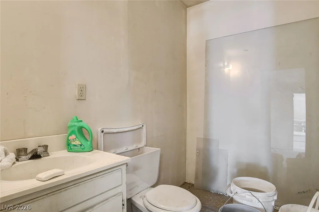 4388 Hacienda, Las Vegas, NV 89120