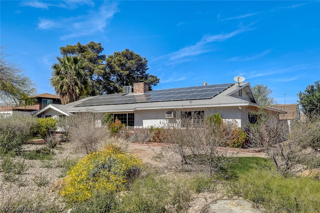 4388 Hacienda, Las Vegas, NV 89120