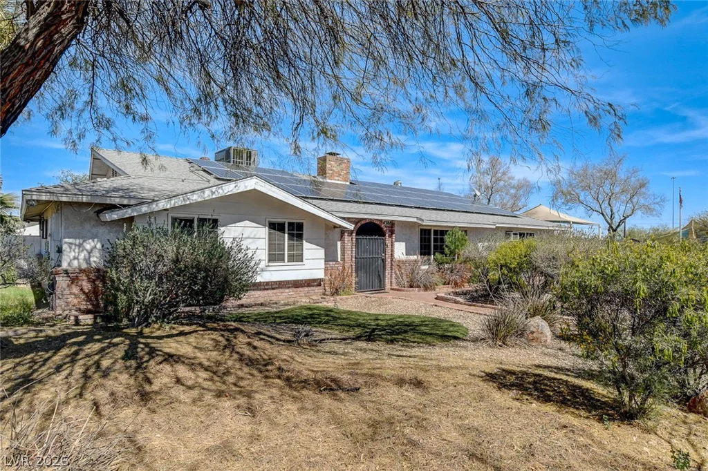 4388 Hacienda, Las Vegas, NV 89120