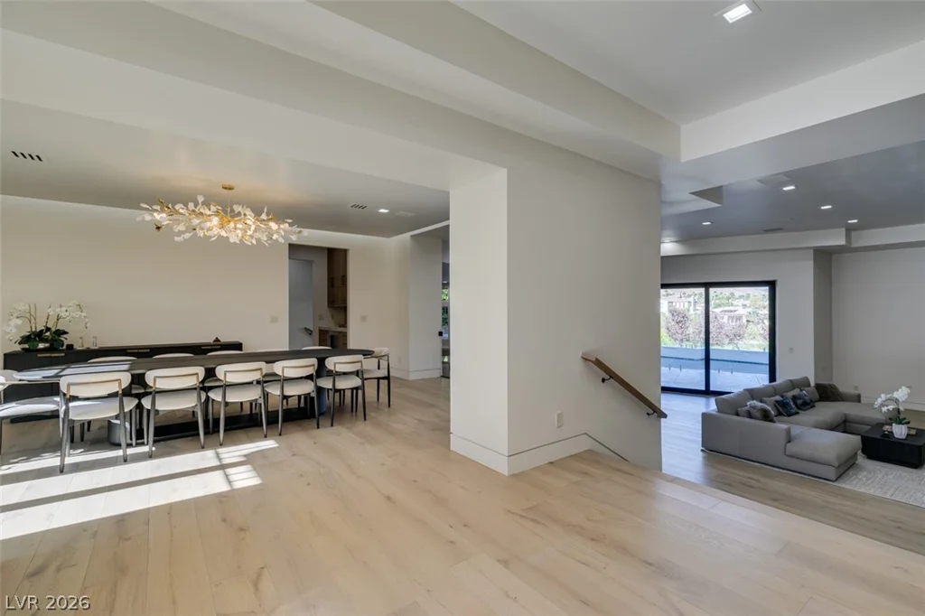 14 Promontory Ridge, Las Vegas, NV 89135