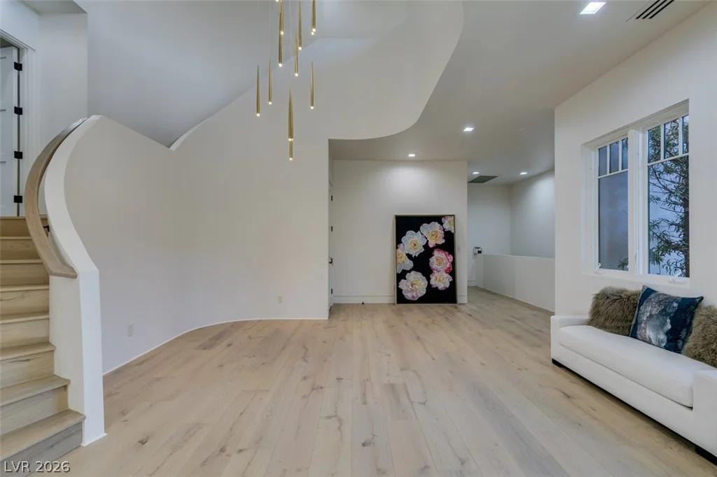 14 Promontory Ridge, Las Vegas, NV 89135