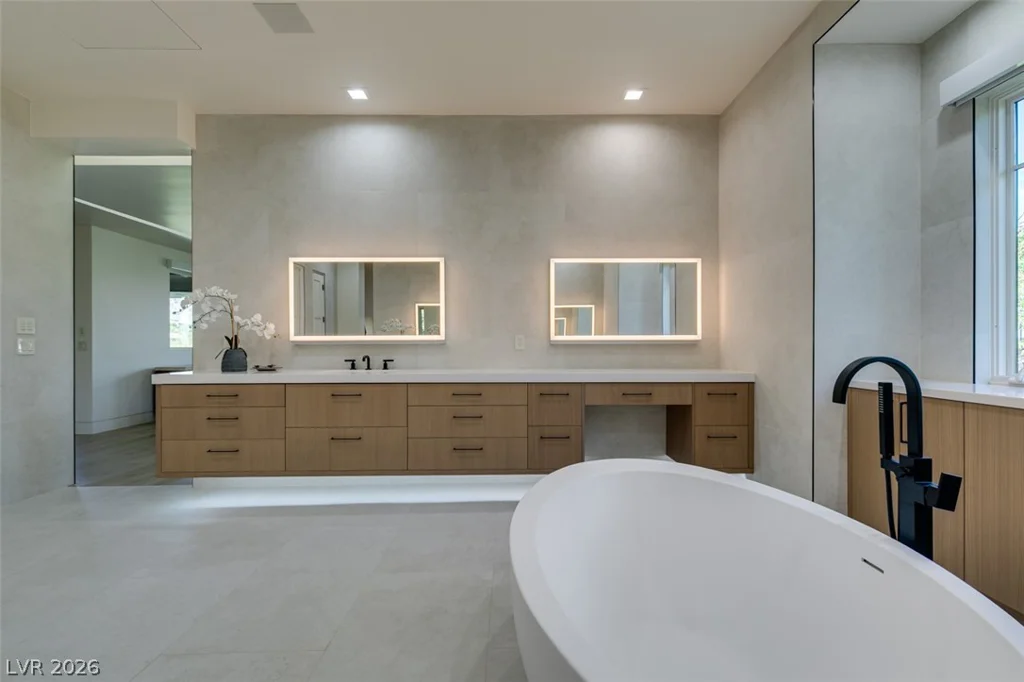 14 Promontory Ridge, Las Vegas, NV 89135