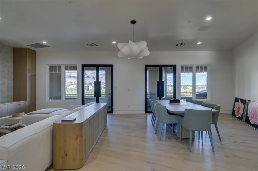 14 Promontory Ridge, Las Vegas, NV 89135
