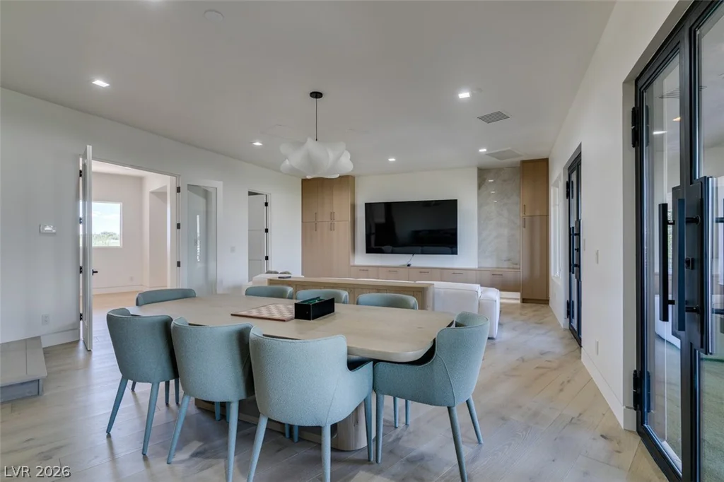 14 Promontory Ridge, Las Vegas, NV 89135