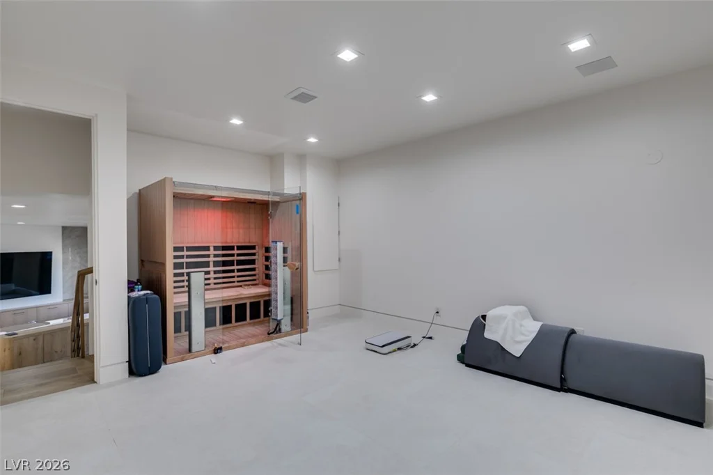 14 Promontory Ridge, Las Vegas, NV 89135
