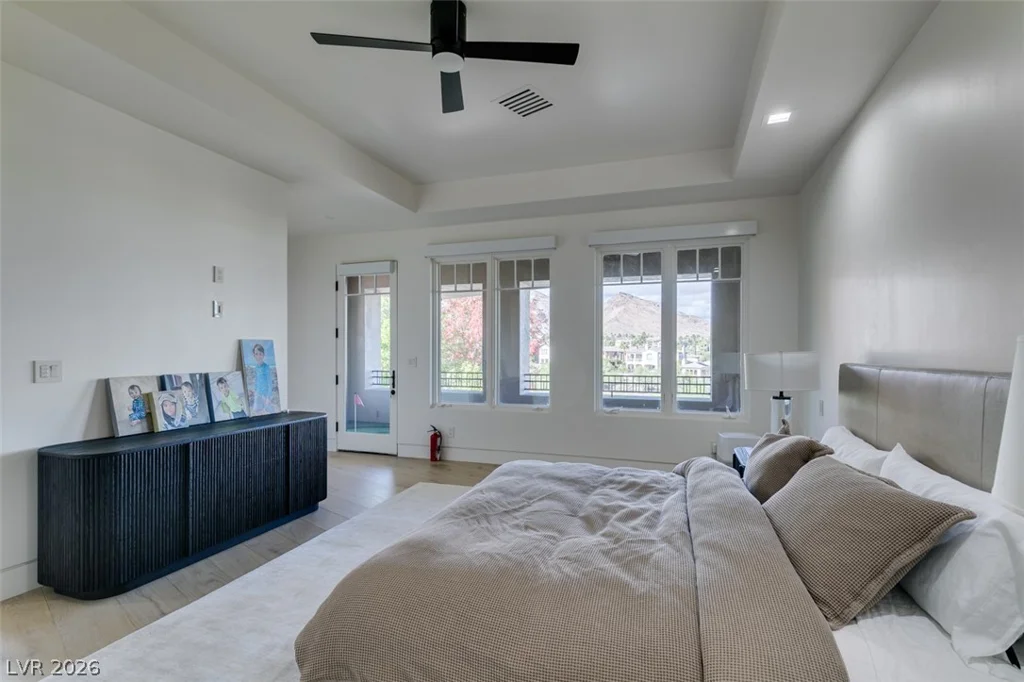 14 Promontory Ridge, Las Vegas, NV 89135