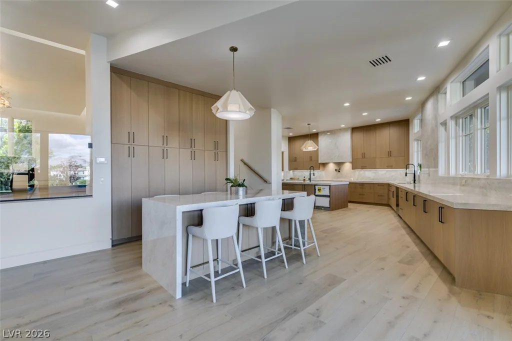 14 Promontory Ridge, Las Vegas, NV 89135