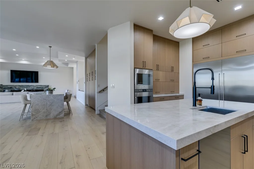 14 Promontory Ridge, Las Vegas, NV 89135