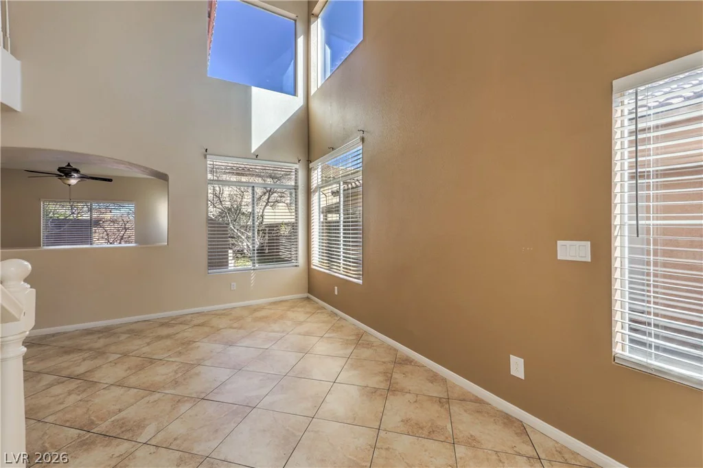 3792 Falcon Springs, Las Vegas, NV 89147