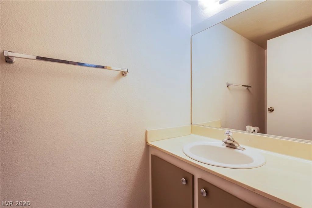 5568 Orchard, Las Vegas, NV 89110
