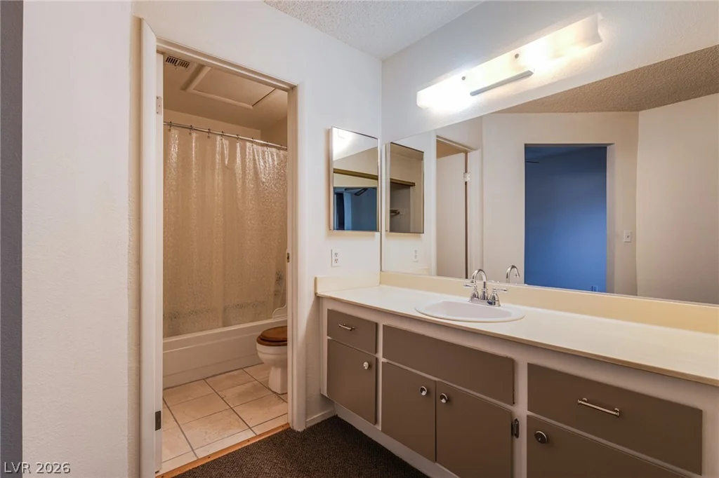 5568 Orchard, Las Vegas, NV 89110