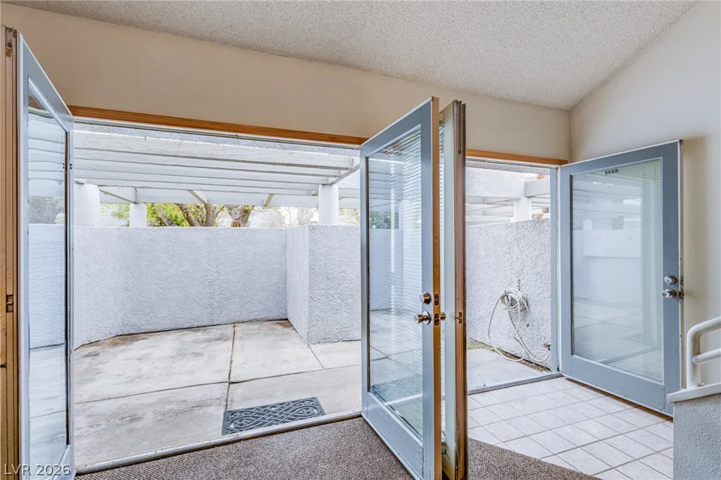 5568 Orchard, Las Vegas, NV 89110