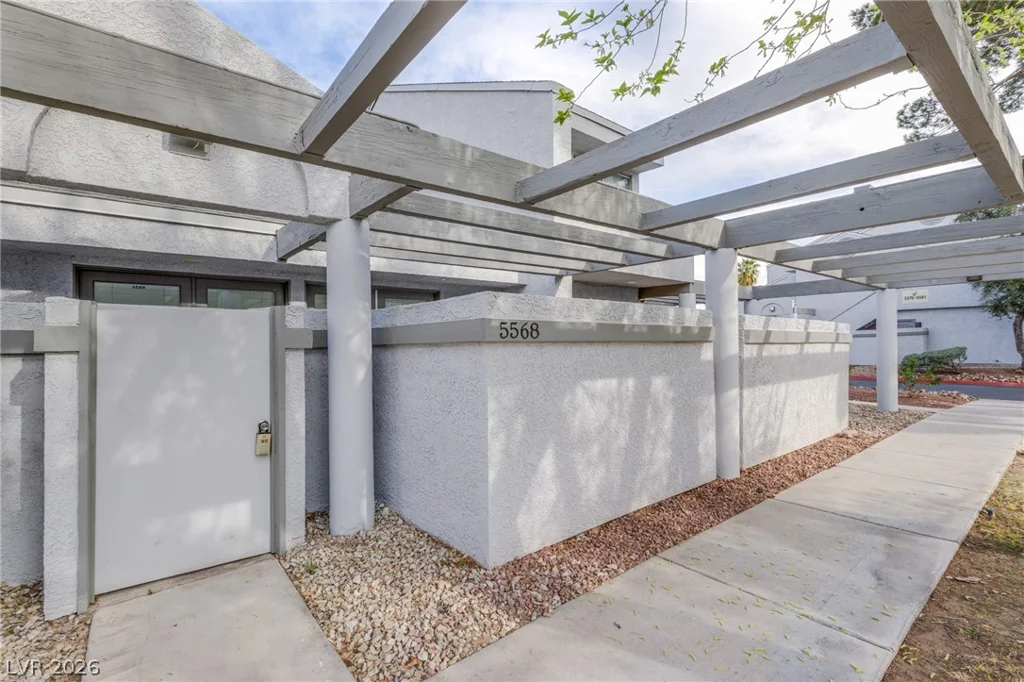5568 Orchard, Las Vegas, NV 89110