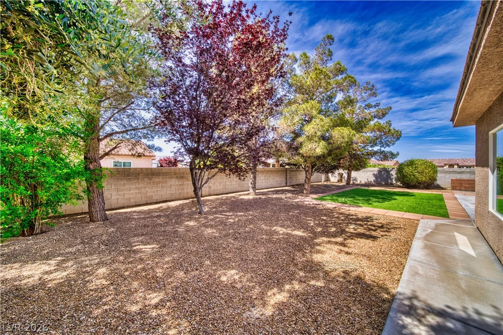 4891 Bakersmill, Pahrump, NV 89061