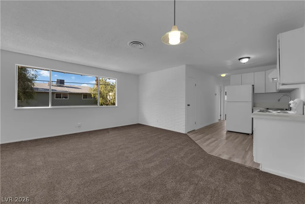 1453 Dorothy, Las Vegas, NV 89119