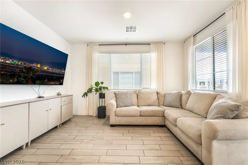 328 Owens Peak, Henderson, NV 89015