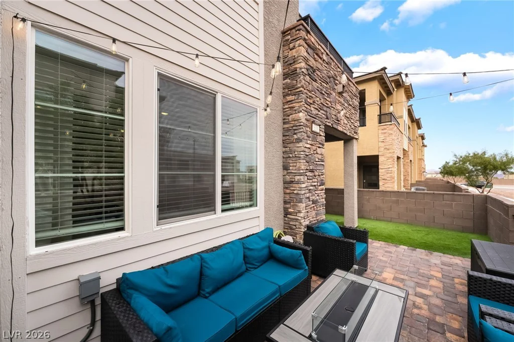 328 Owens Peak, Henderson, NV 89015