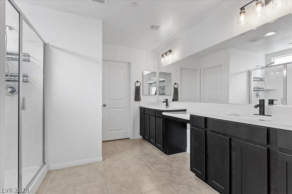10399 Bagg, Las Vegas, NV 89166