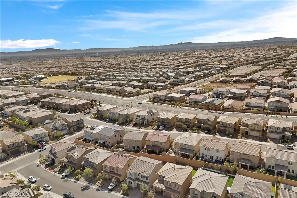 10399 Bagg, Las Vegas, NV 89166