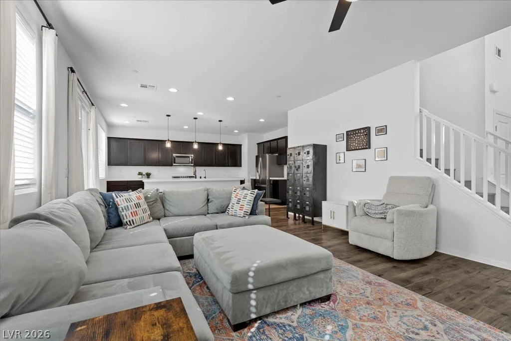 10399 Bagg, Las Vegas, NV 89166