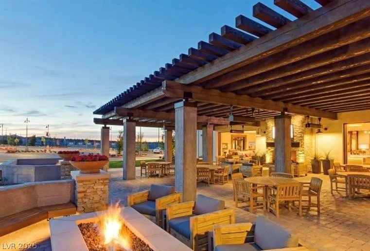 10399 Bagg, Las Vegas, NV 89166