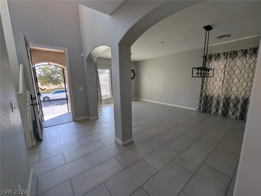 6441 Iguassu Falls, Las Vegas, NV 89149