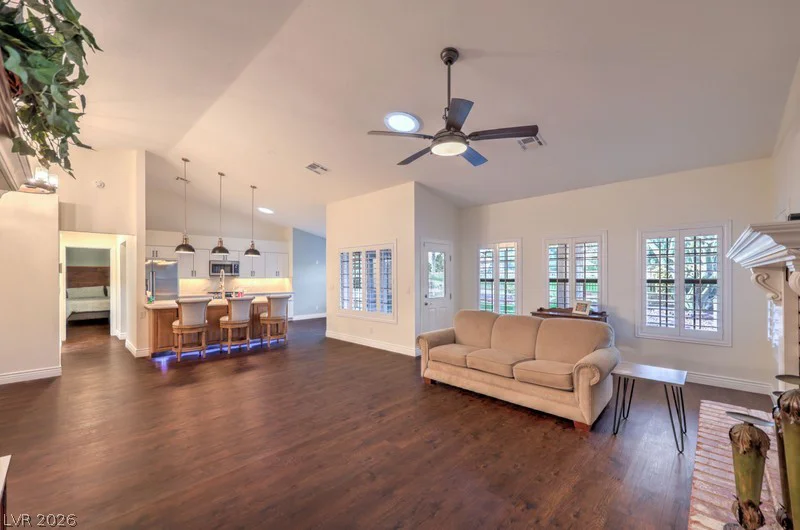 5300 Singing Hills, Las Vegas, NV 89130