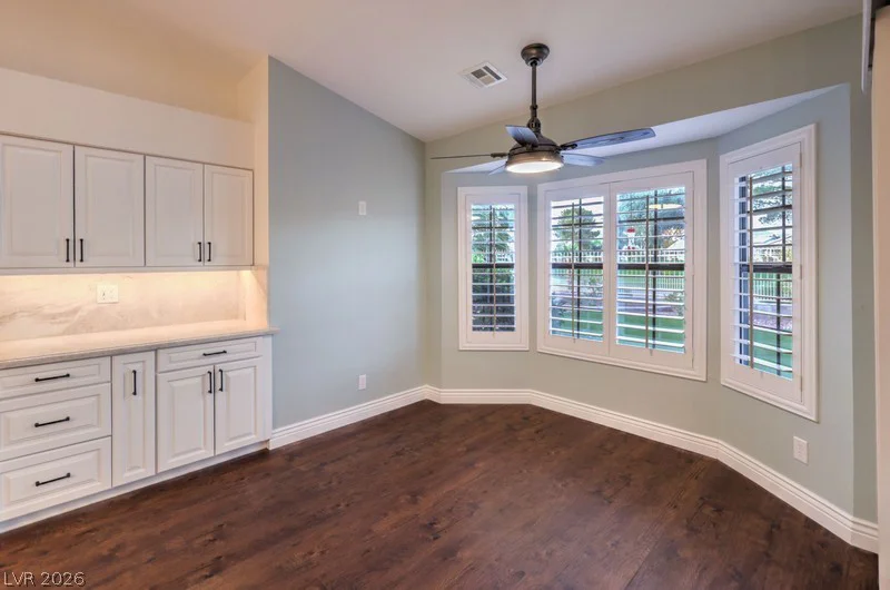 5300 Singing Hills, Las Vegas, NV 89130