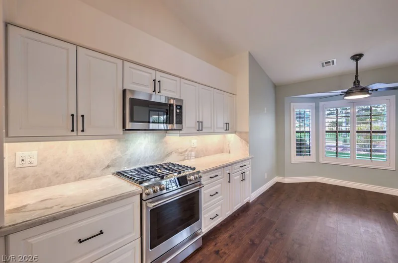 5300 Singing Hills, Las Vegas, NV 89130