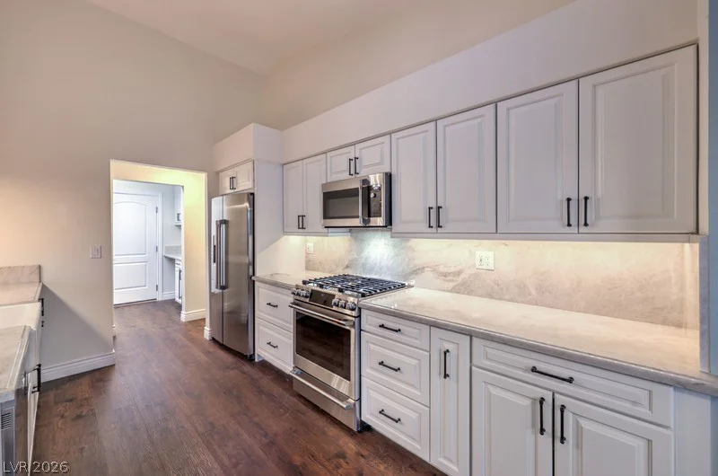 5300 Singing Hills, Las Vegas, NV 89130