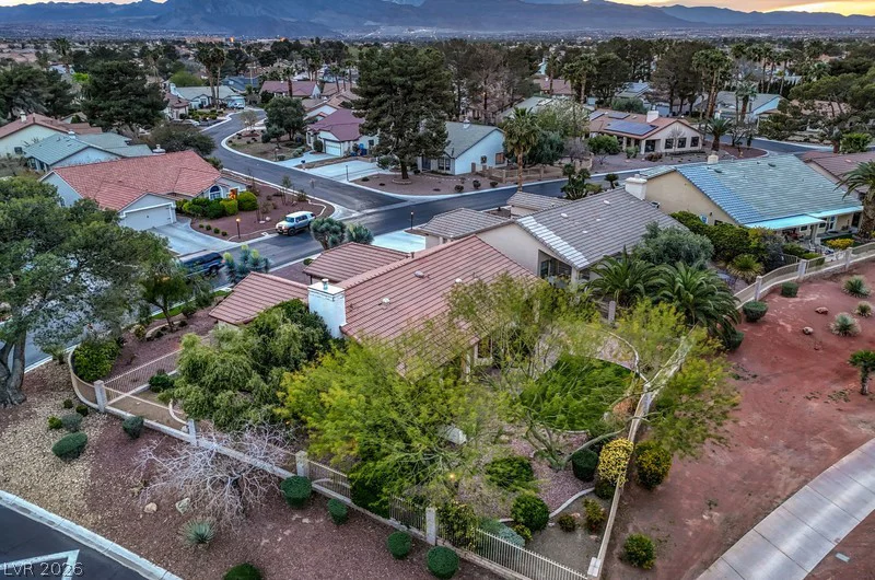 5300 Singing Hills, Las Vegas, NV 89130