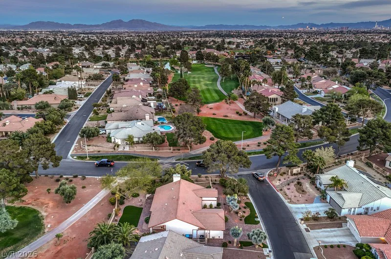 5300 Singing Hills, Las Vegas, NV 89130