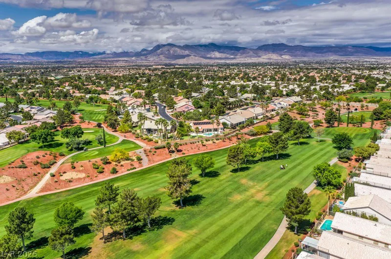 5300 Singing Hills, Las Vegas, NV 89130