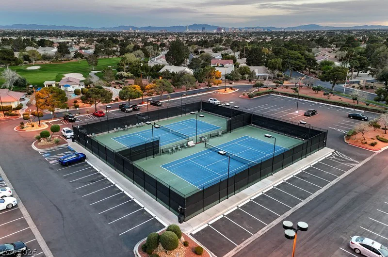 5300 Singing Hills, Las Vegas, NV 89130