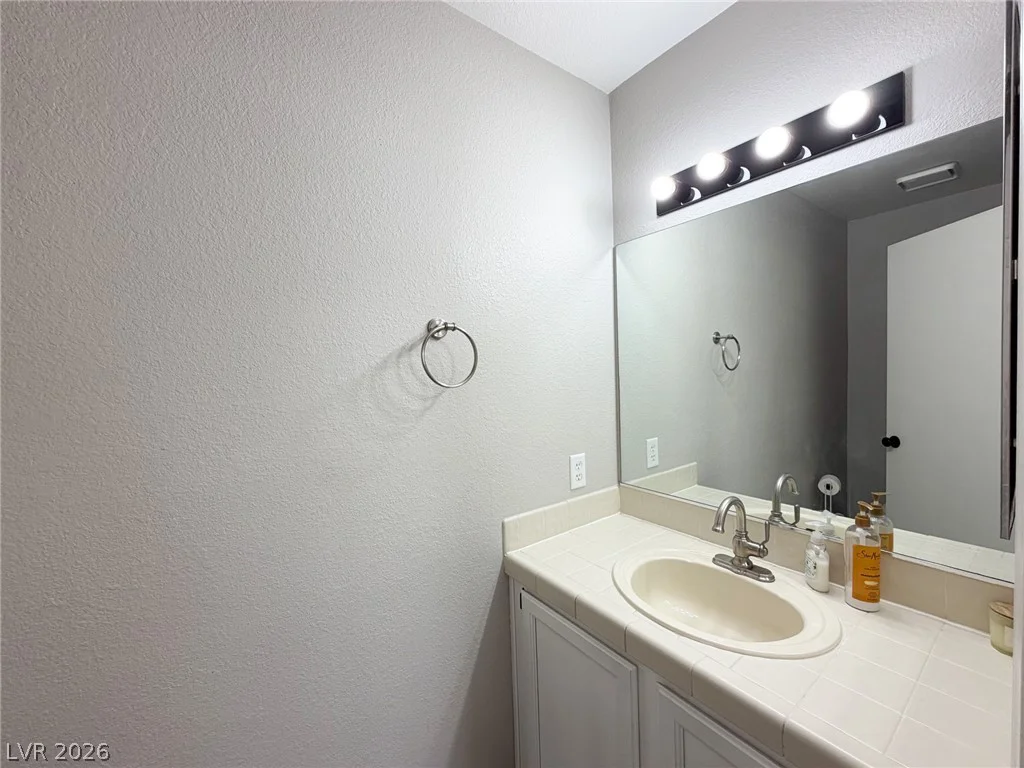 2305 Hedgewood, North Las Vegas, NV 89032