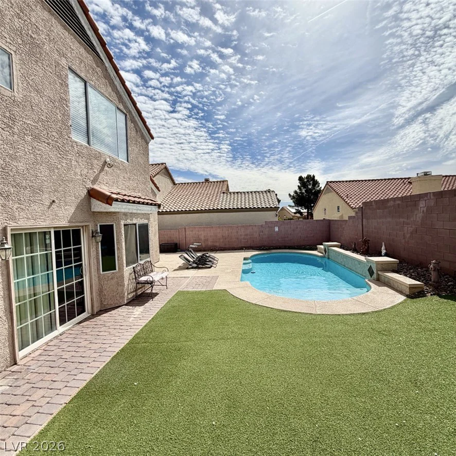 2305 Hedgewood, North Las Vegas, NV 89032