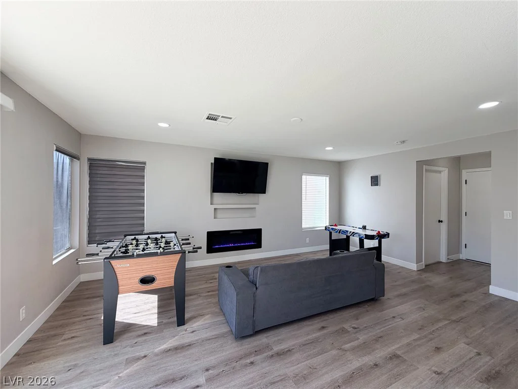 2305 Hedgewood, North Las Vegas, NV 89032