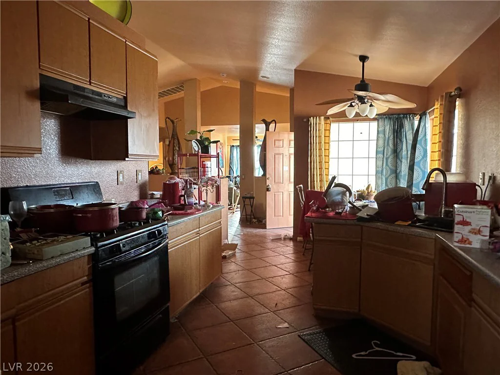 439 Mindoro, North Las Vegas, NV 89031