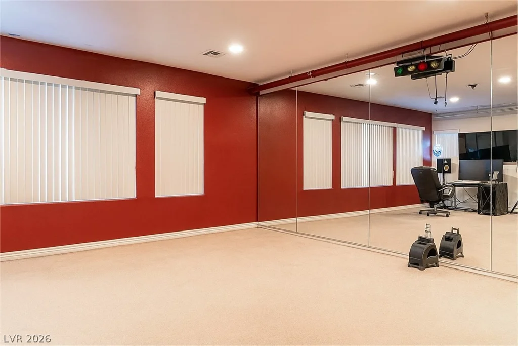 8867 Bonneville Peak, Las Vegas, NV 89148