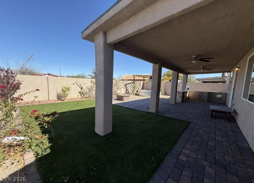 2922 Carothers, North Las Vegas, NV 89032