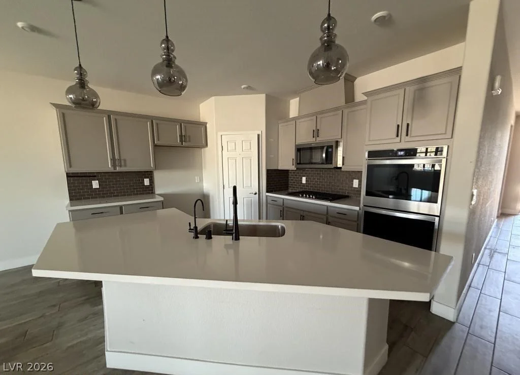 2922 Carothers, North Las Vegas, NV 89032