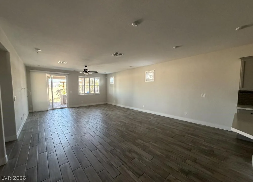 2922 Carothers, North Las Vegas, NV 89032