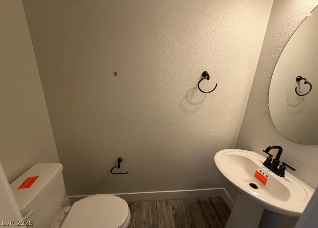 2922 Carothers, North Las Vegas, NV 89032