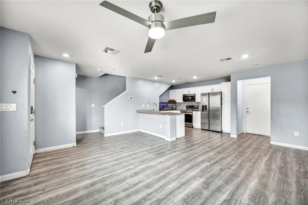 2645 Wimbledon White, North Las Vegas, NV 89086